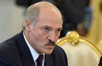 Лукашенко вручили Антинобелевскую премию за запрет аплодисментов.