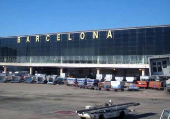 Туристы предпочитают лететь в Барселону, а не в Мадрид