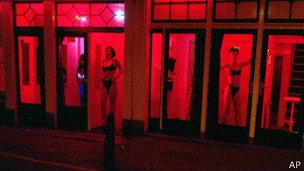 Голландские проститутки требуют льготную пенсию
