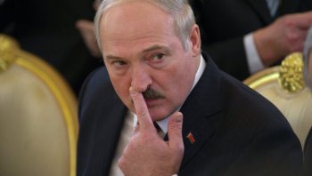 Лукашенко заявил, что о его участии в выборах известно только Господу